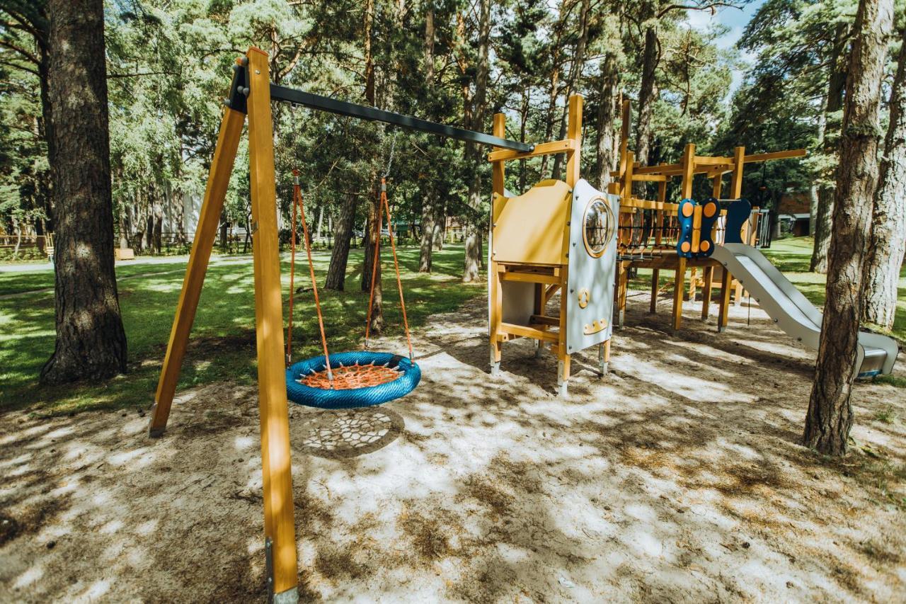 Zilvinas Hotel Паланга Екстериор снимка