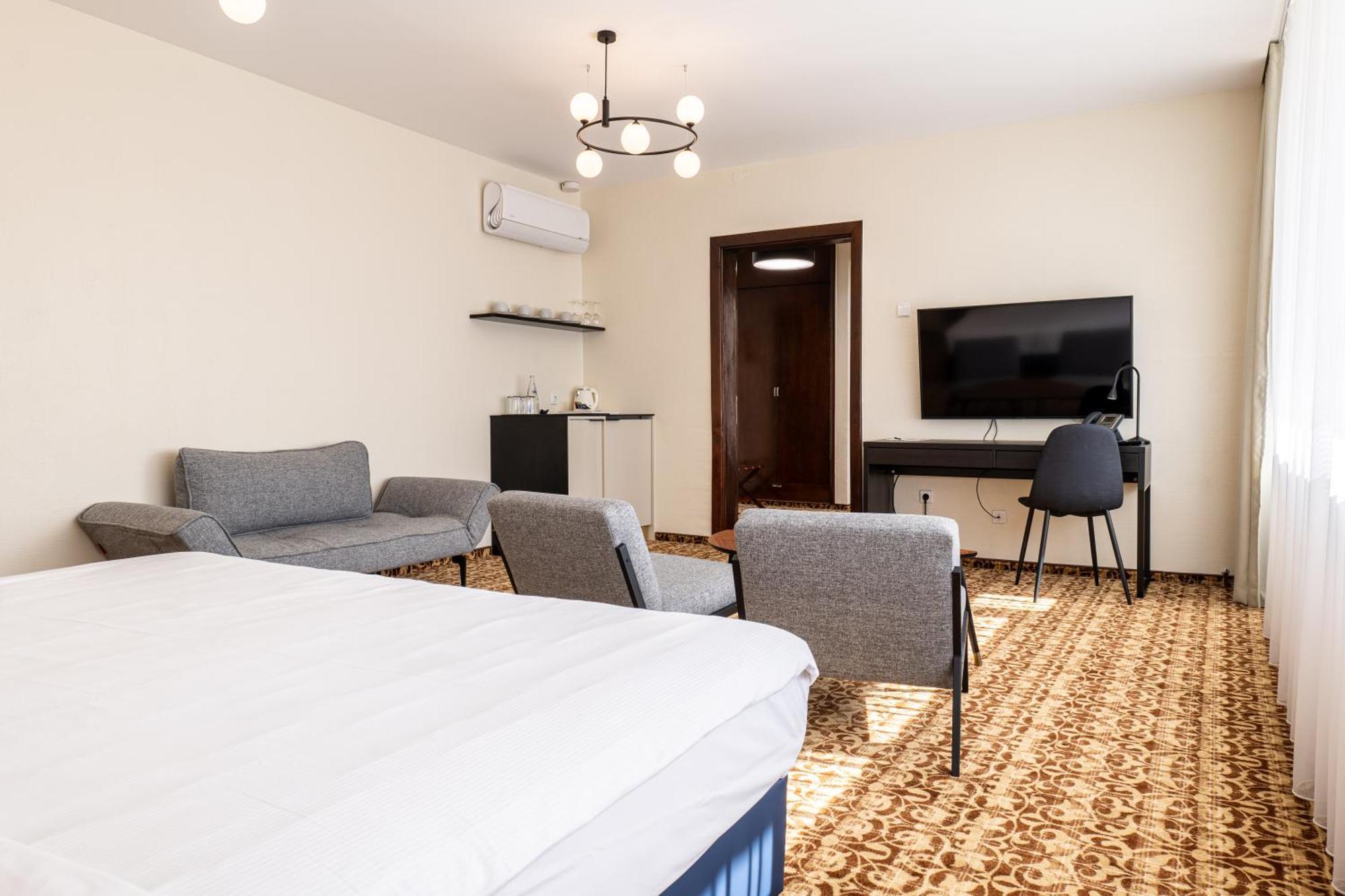 Zilvinas Hotel Паланга Екстериор снимка