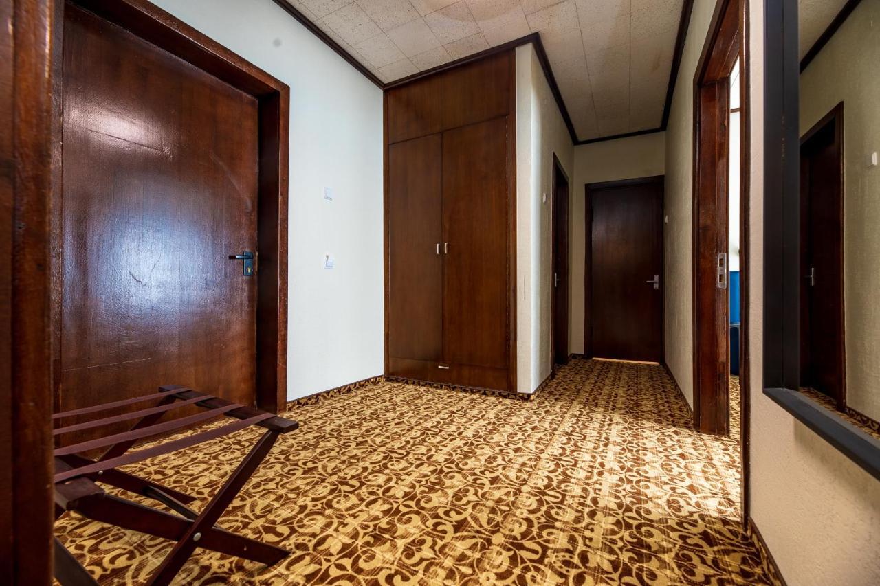 Zilvinas Hotel Паланга Екстериор снимка